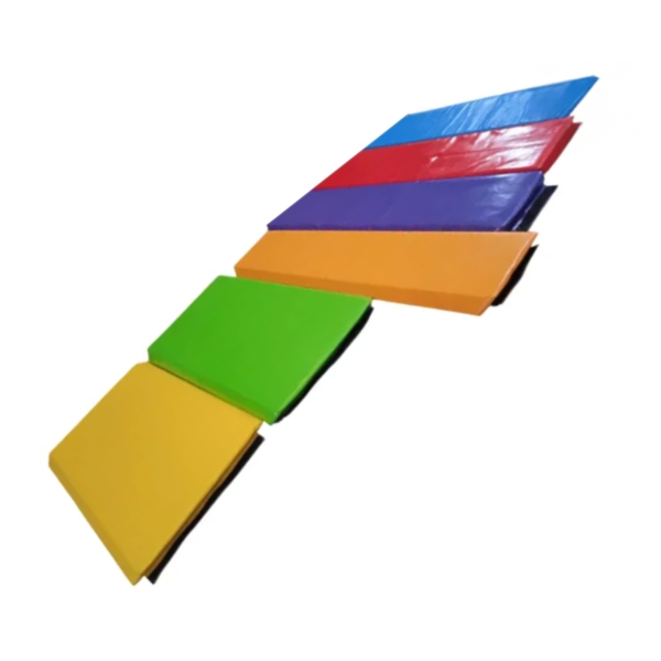 Protecciones universales de colores para parques infantiles.